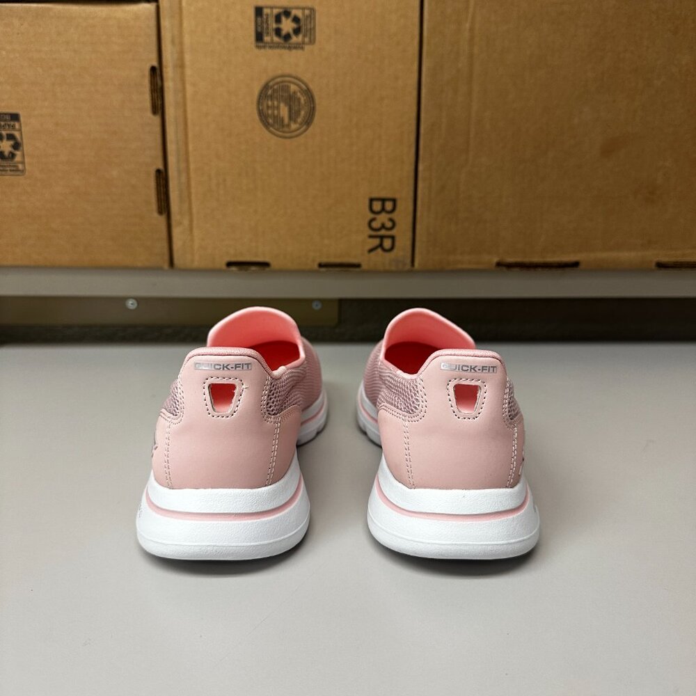 Sketchers slip on shoe - pink - size 8 - Picture 4 of 6